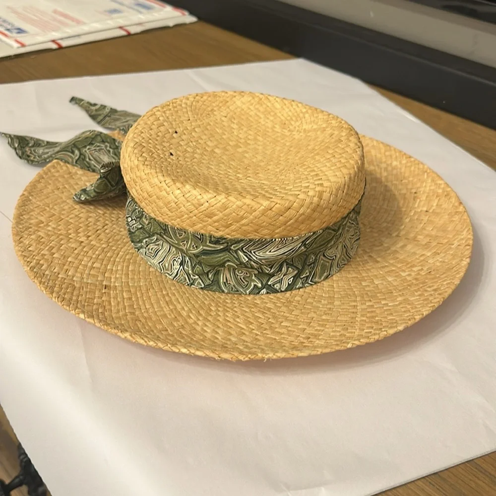 Hawaiian Headwear Straw Hat with Green Print Band & Bow